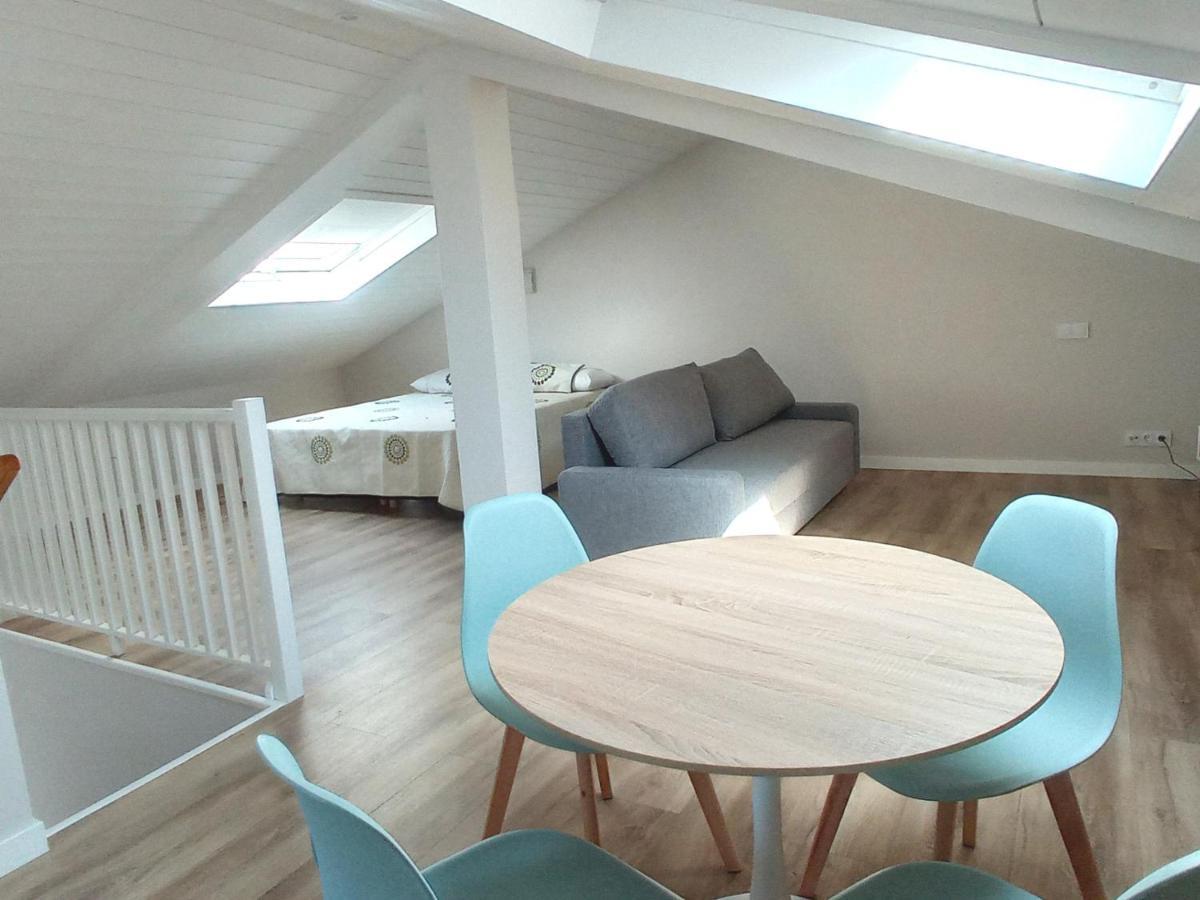 Vila Marina. Casa Marinera Con Terraza Sobre El Mar En Caion Cayón Exterior foto